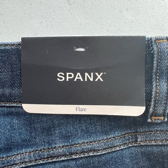 SPANX SPANXshape EveryWear Flare Jeans Authentic Blue Size XL NEW - Picture 12 of 15